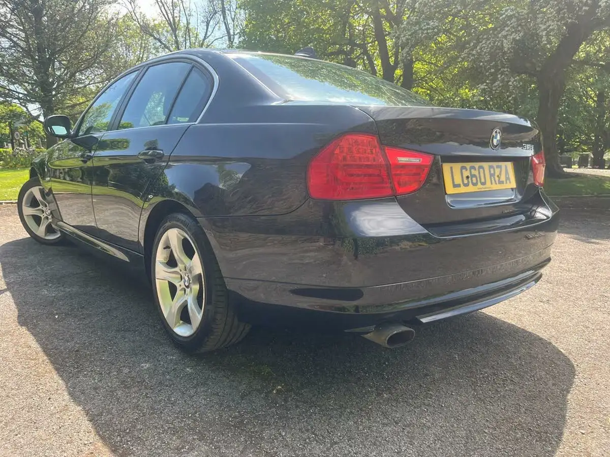 2010-bmw-3-series-20-318i-exclusive-edition-saloon-4d-auto-big-55