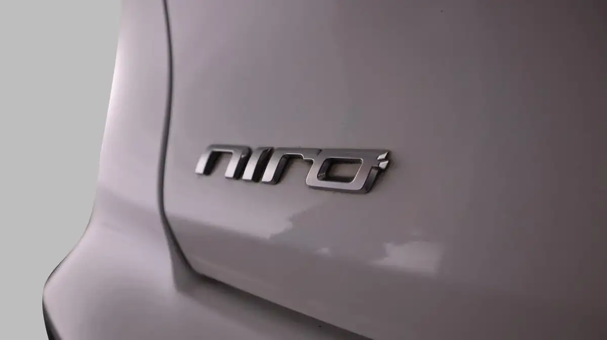 2020-kia-e-niro-ev-4-big-20