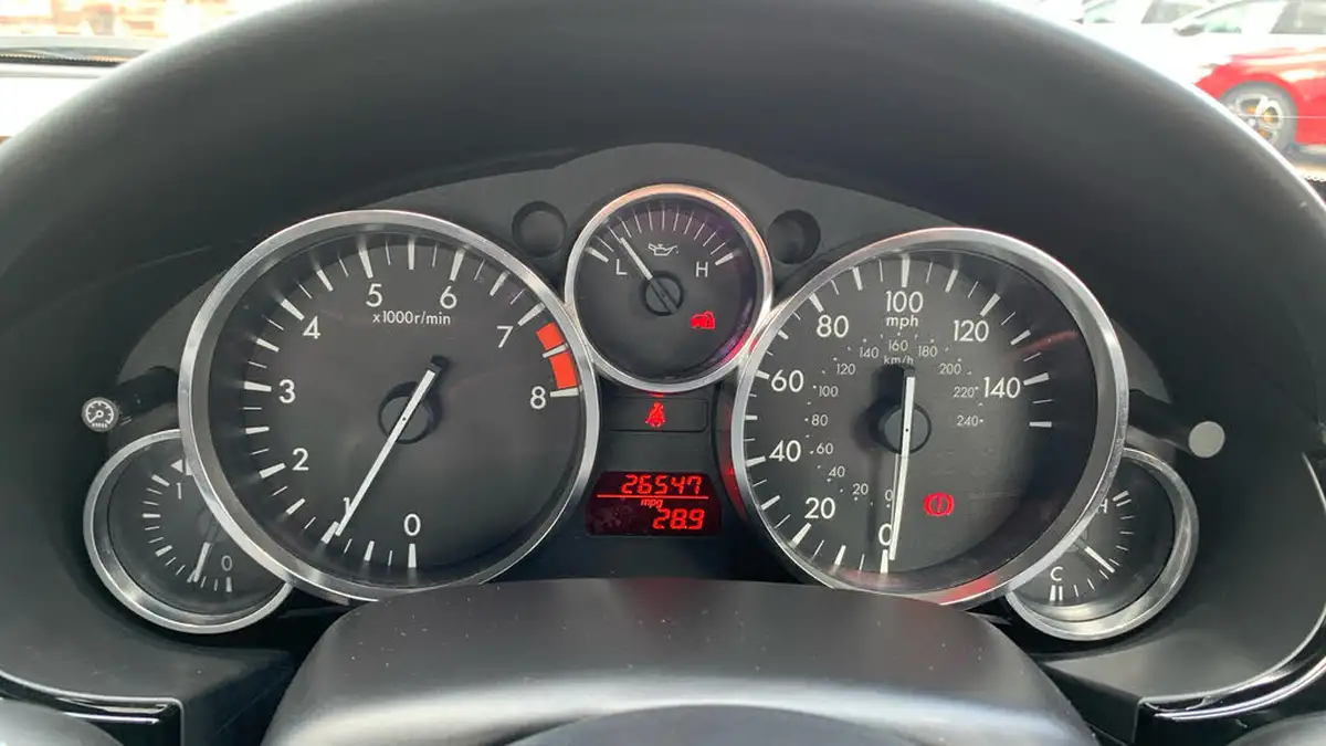 2012-mazda-mx-5-20-venture-edition-big-12