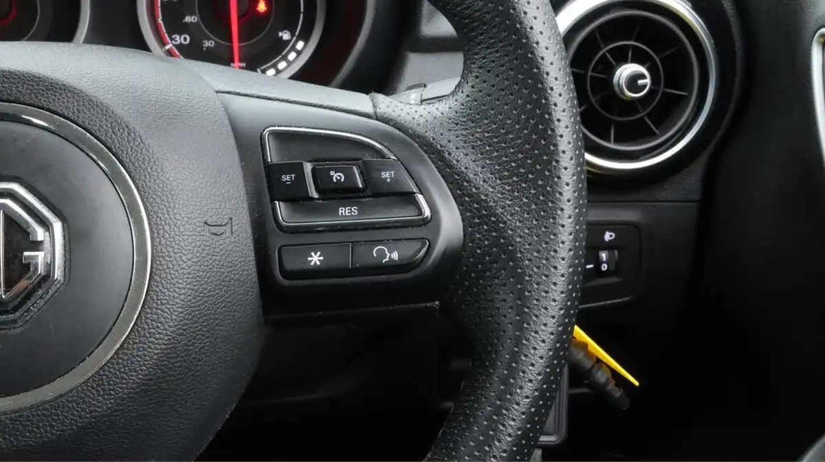 2022-mg-mg3-15-vti-tech-exclusive-nav-big-22