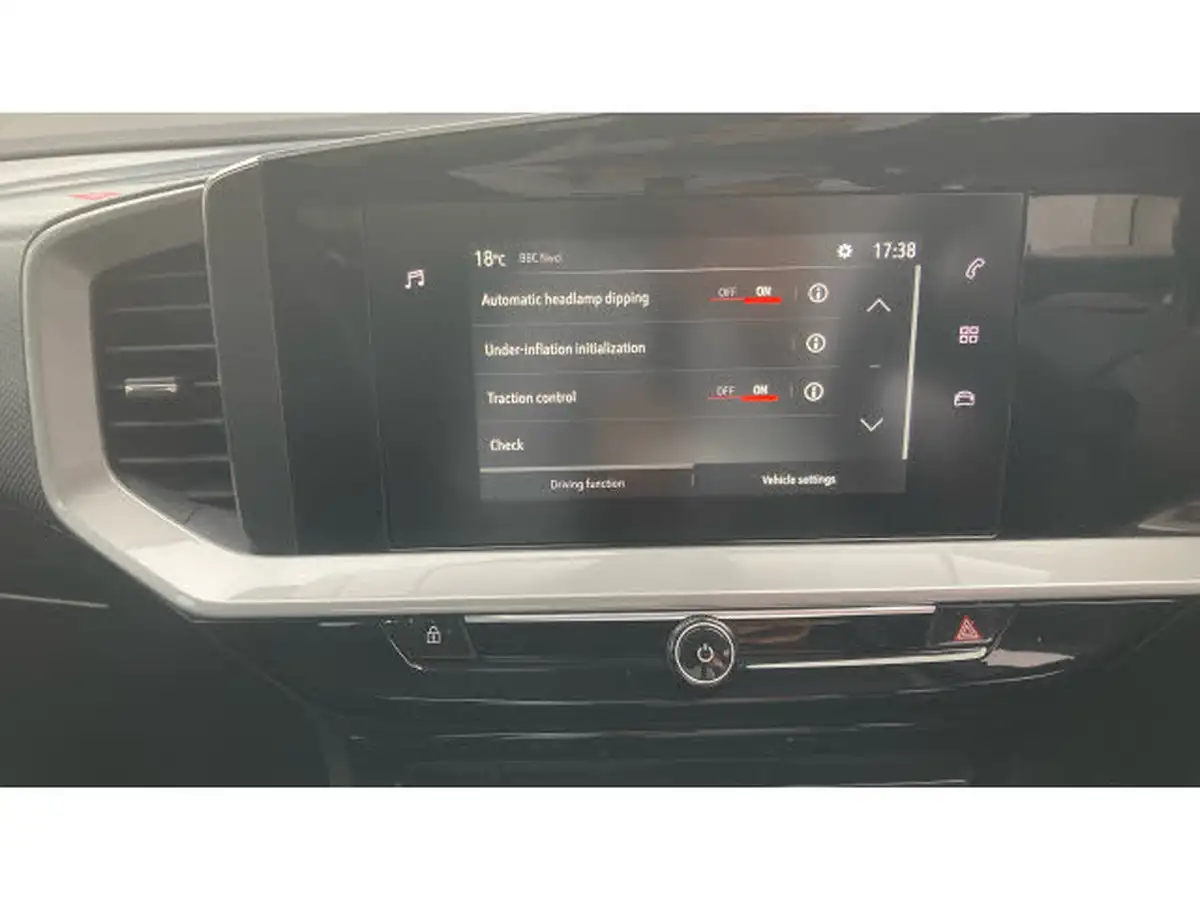 2023-vauxhall-mokka-12-design-136ps-big-21