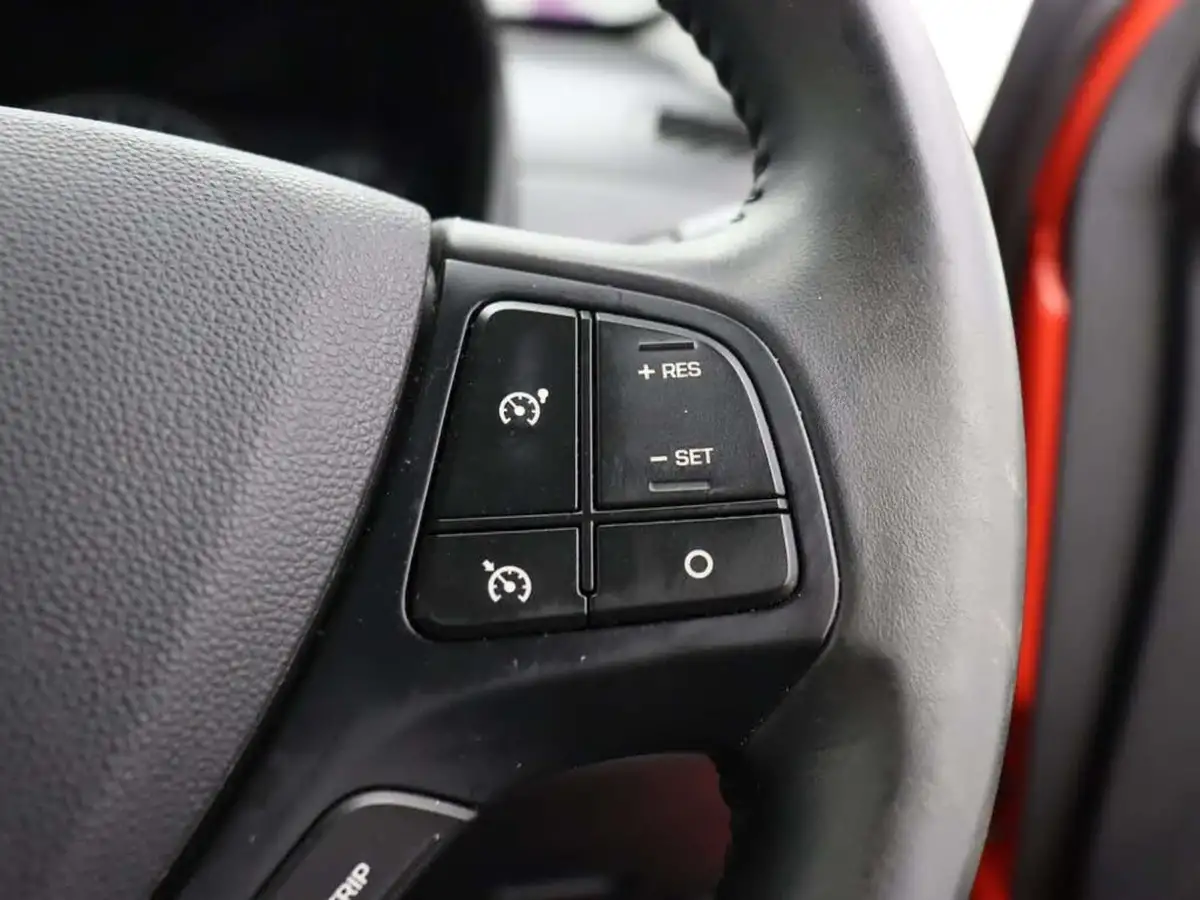2019-hyundai-i10-10-se-67ps-big-29