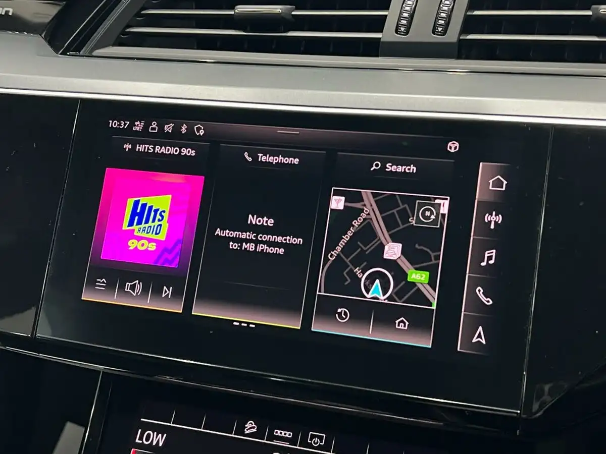 2021-audi-e-tron-50e-technik-station-wagon-big-40