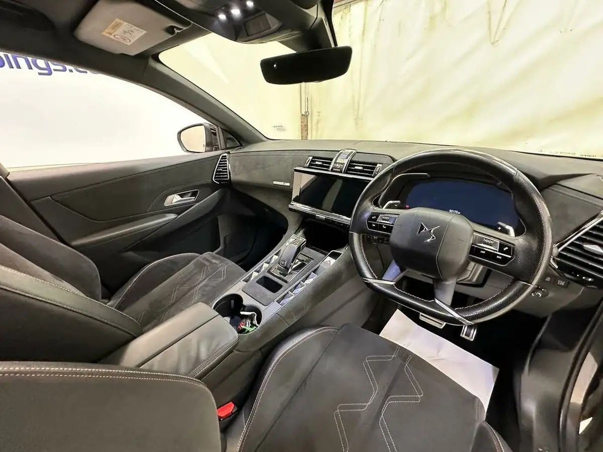 2018-ds-ds-7-crossback-16-puretech-performance-line-225ps-big-13