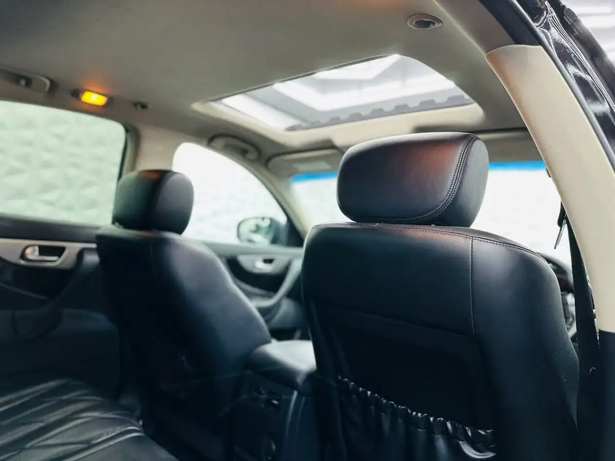 2014-infiniti-qx70-30td-gt-big-21