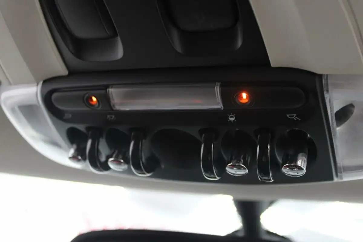 2014-mini-cooper-15-cooper-3d-big-33