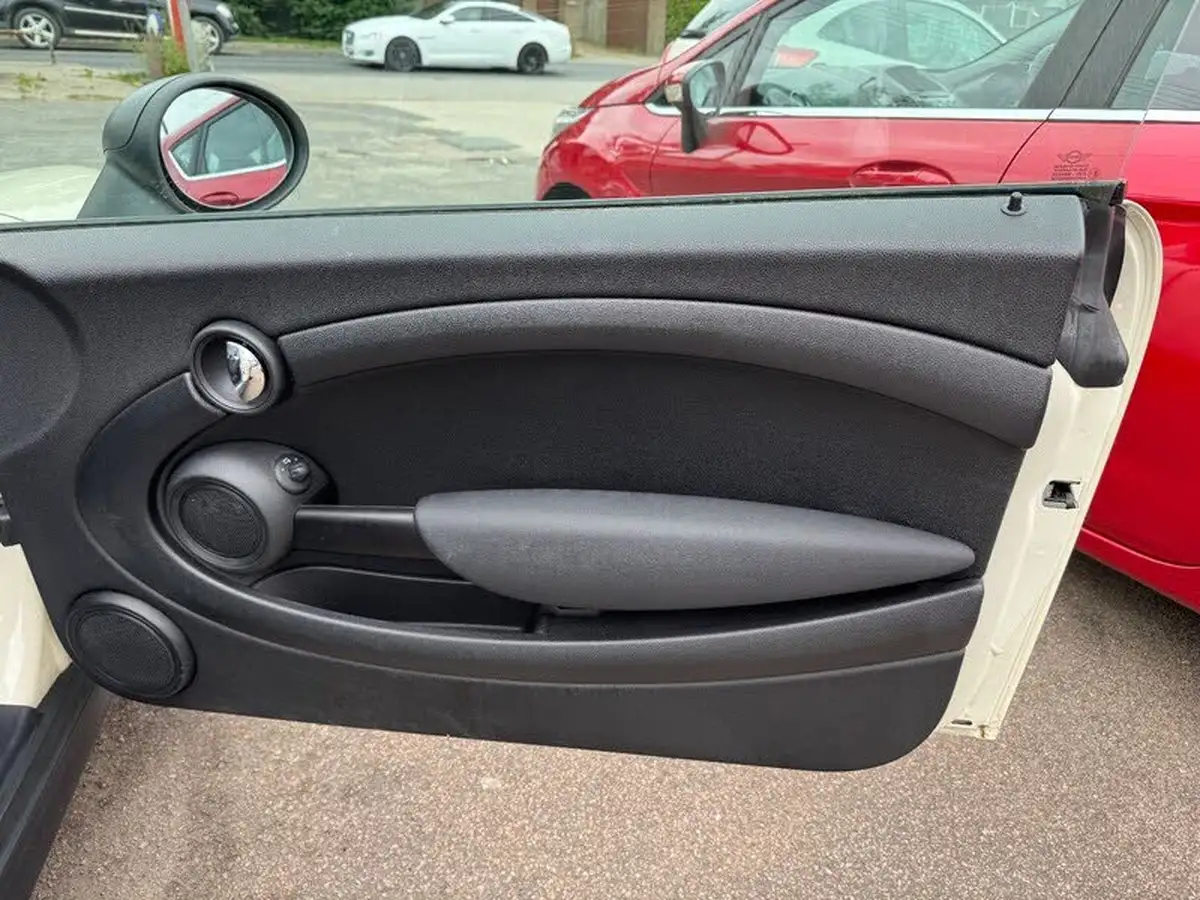 2012-mini-cooper-16-one-98bhp-sport-chili-hatchback-3d-big-12