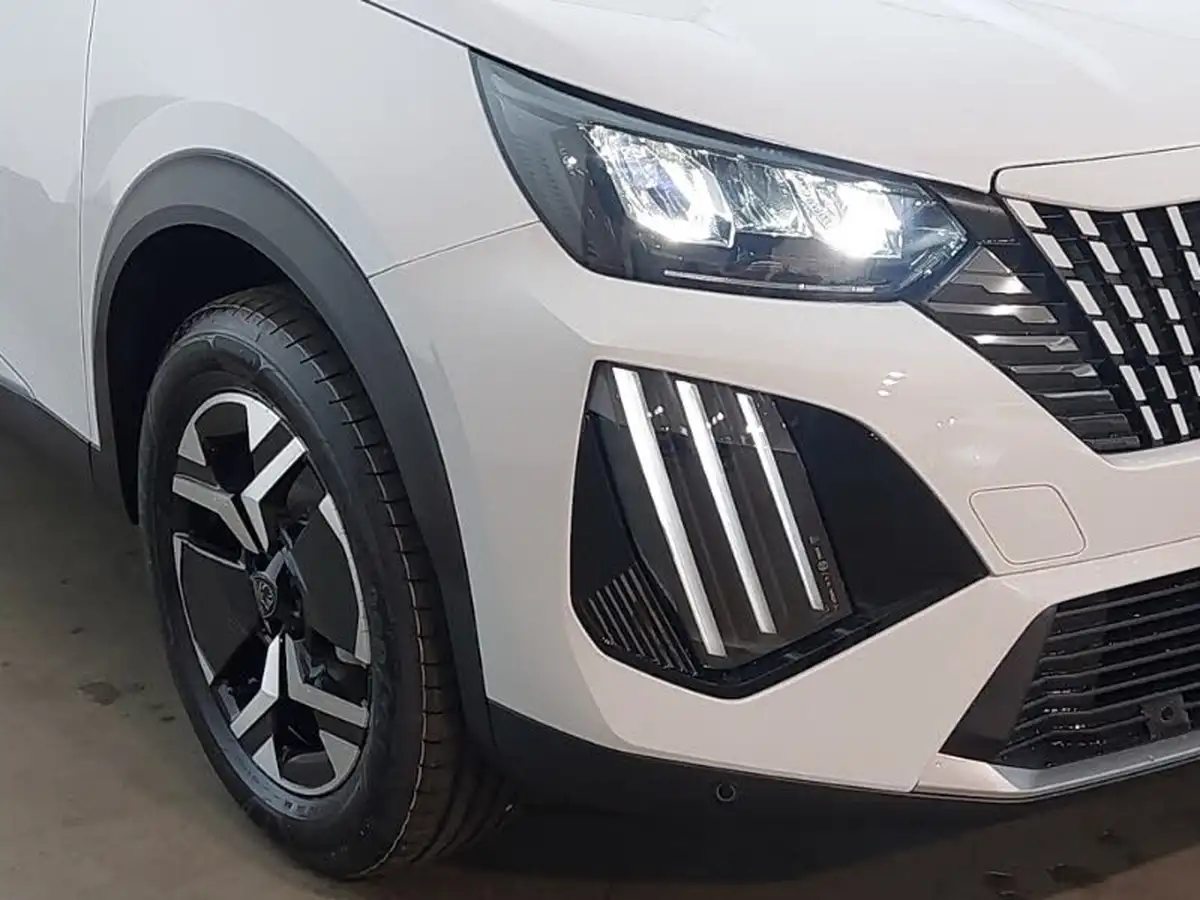 2024-peugeot-2008-suv-12-puretech-allure-130ps-eat8-big-8