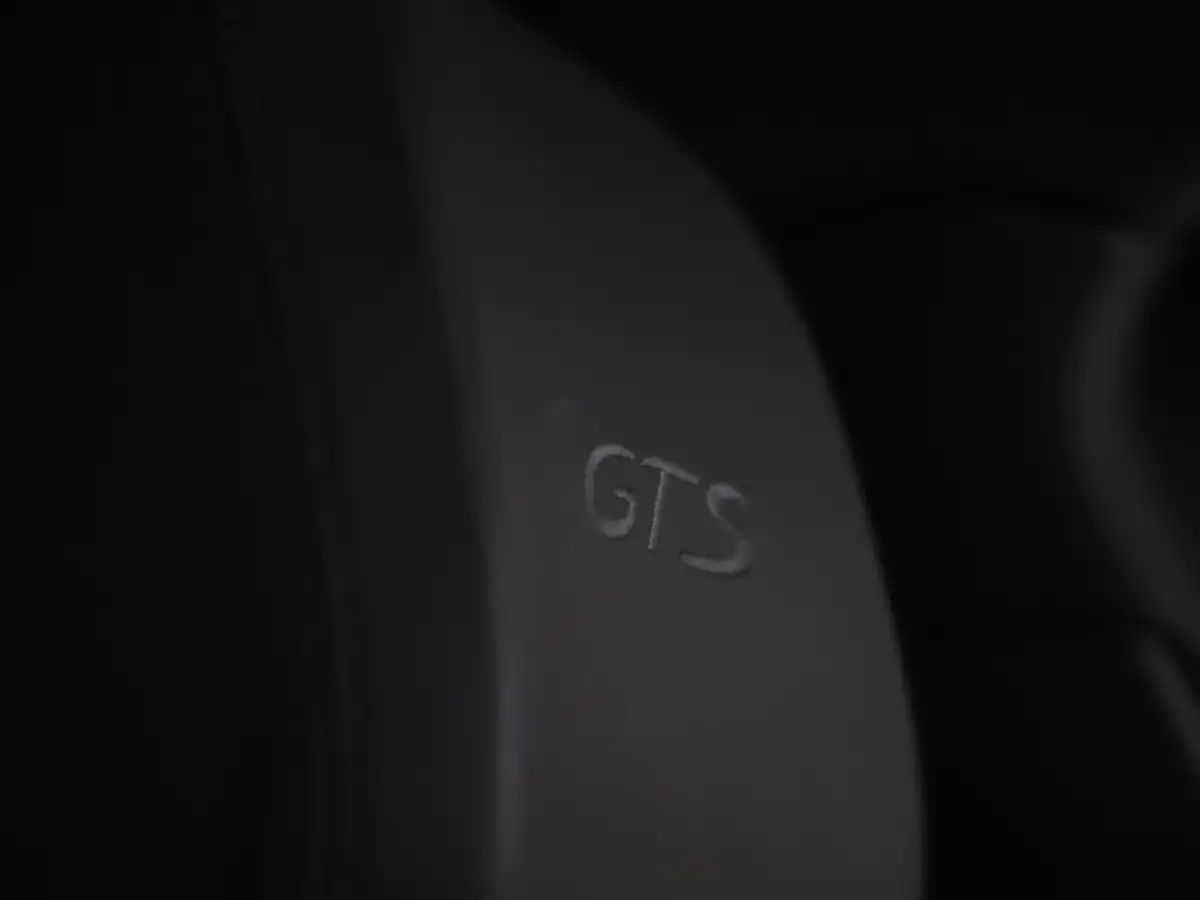 2022-porsche-macan-29-v6-gts-big-40