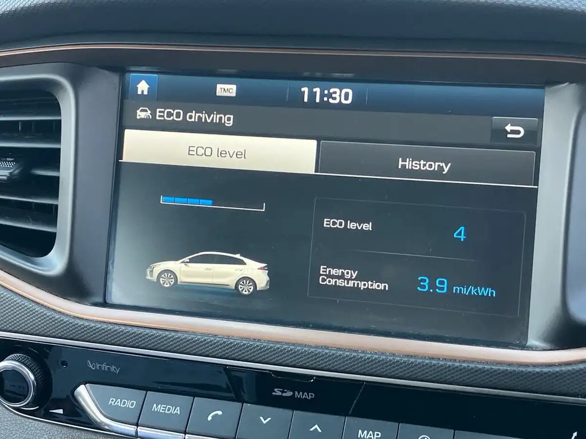 2018-hyundai-ioniq-e-premium-electric-big-54