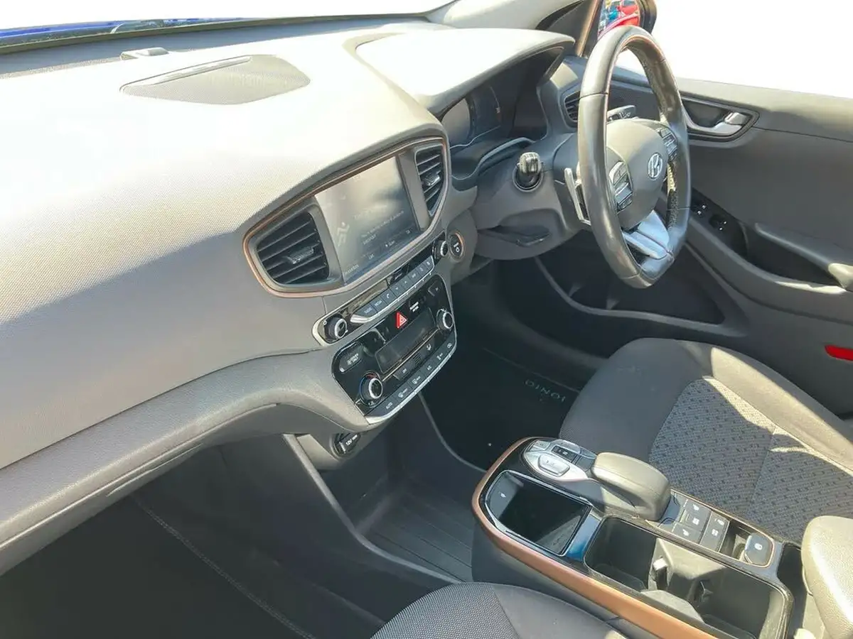 2018-hyundai-ioniq-e-premium-electric-big-6