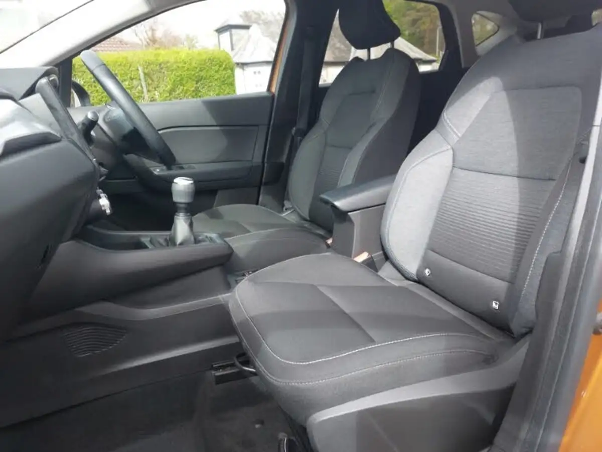 2021-renault-captur-10-tce-iconic-100bhp-big-4