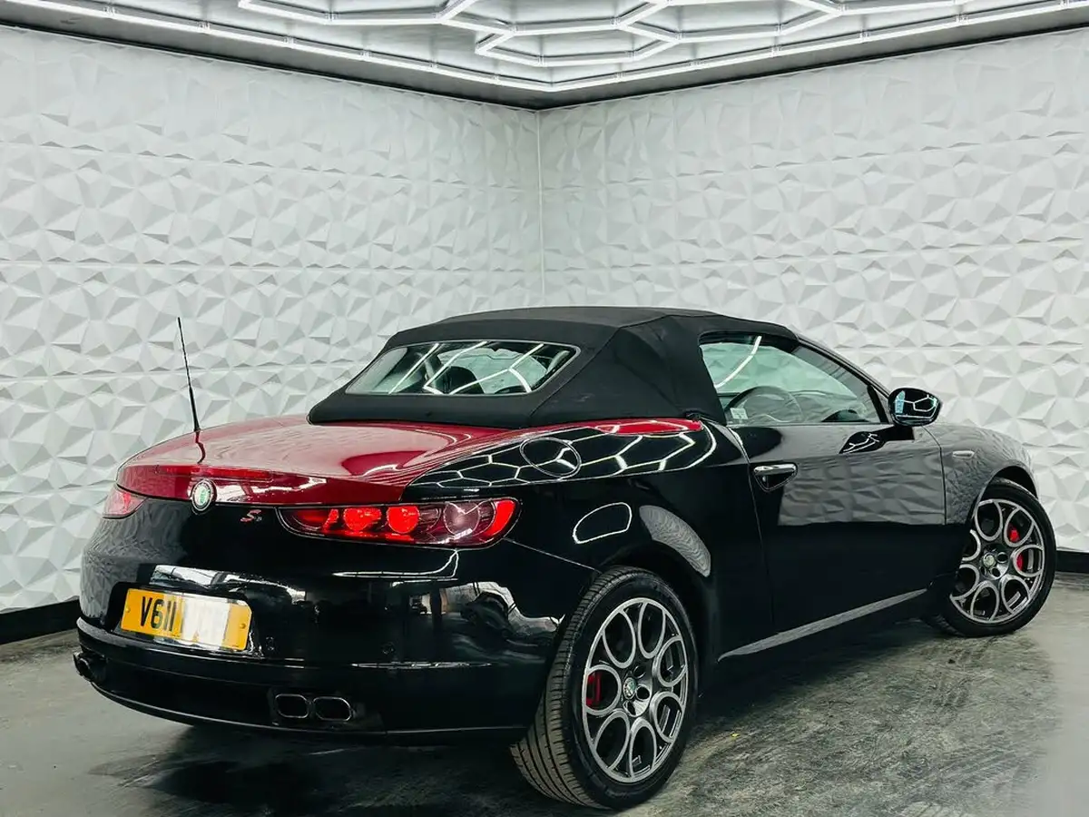2007-alfa-romeo-spider-32-q4-big-2