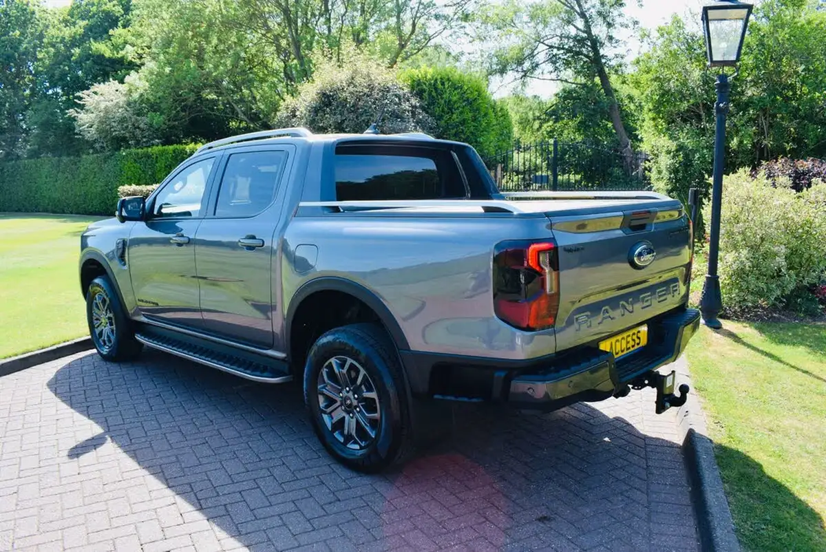 2024-ford-ranger-20-ecoblue-wildtrak-double-cab-205pseu6d-big-3