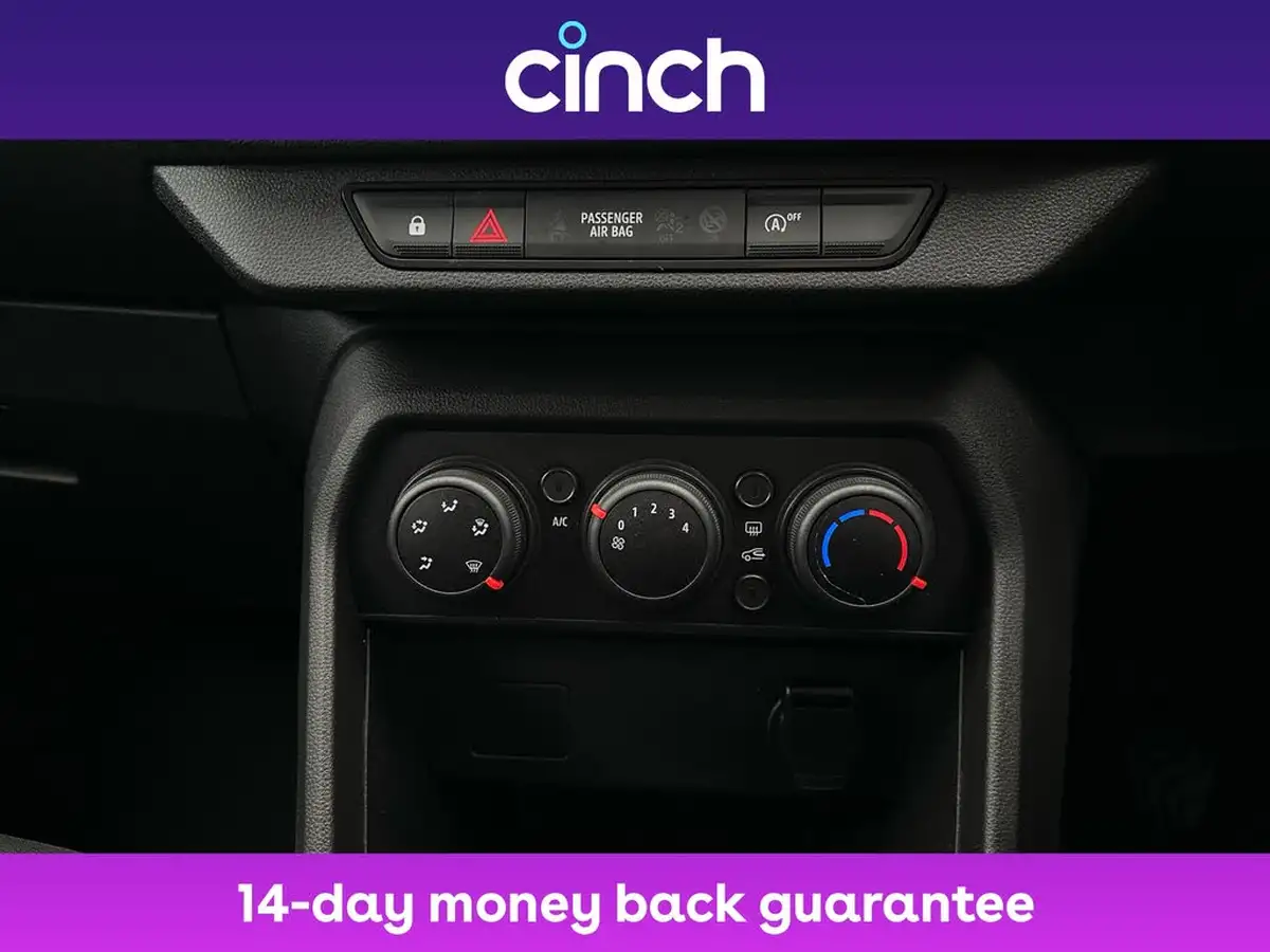2022-dacia-sandero-10-sce-essential-big-29