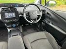 2021-toyota-prius-small-28