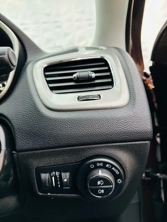 2018-jeep-compass-16-multijet-ii-longitude-big-32
