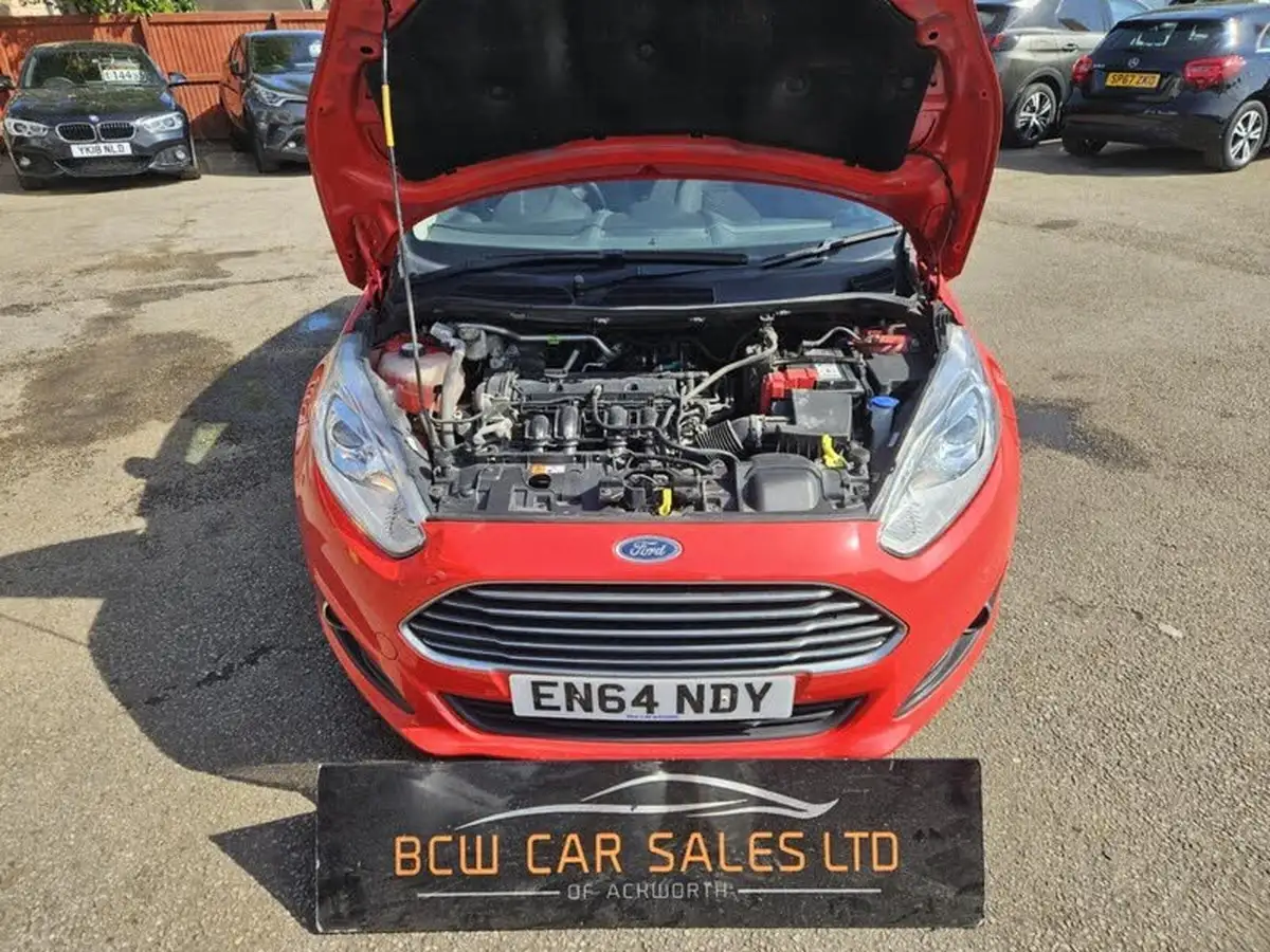 2015-ford-fiesta-125-zetec-5d-big-10