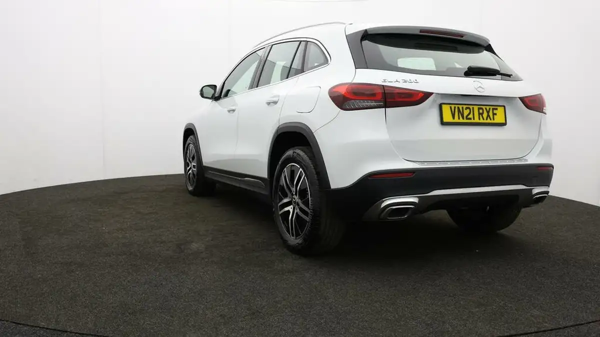 2021-mercedes-benz-gla-class-13-gla-200-sport-big-78