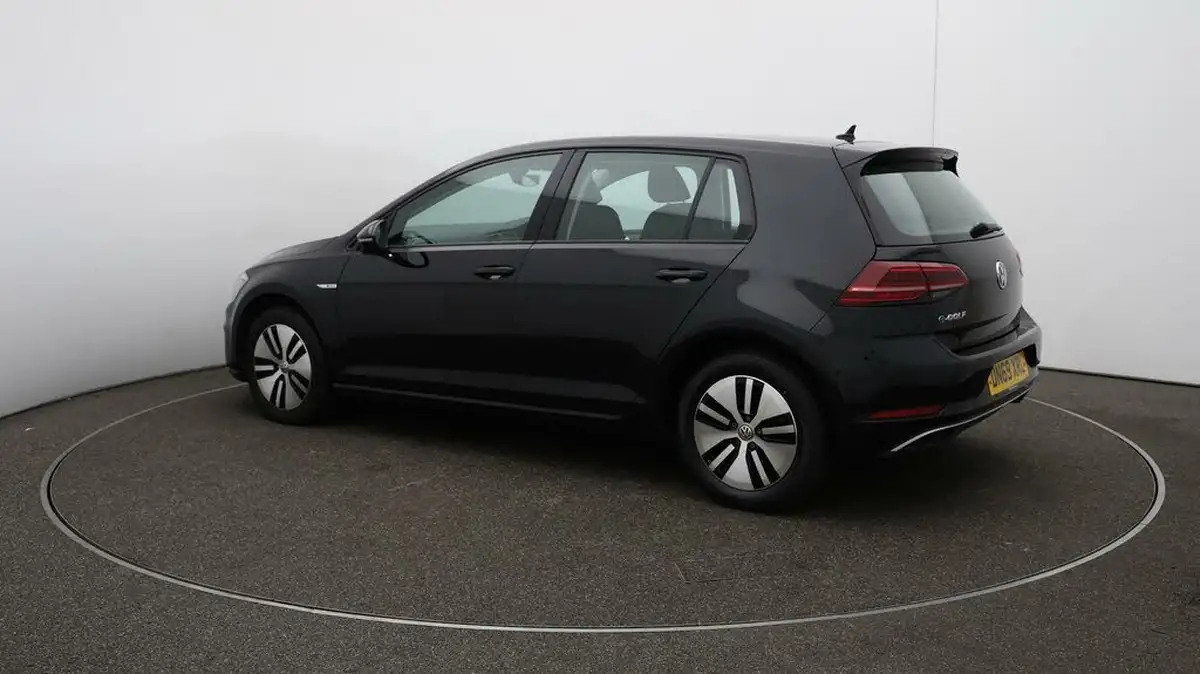 2019-volkswagen-golf-e-e-golf-big-36