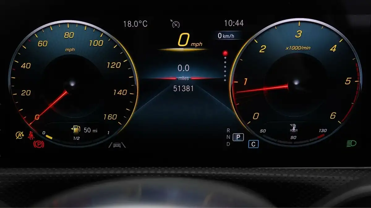 2019-mercedes-benz-a-class-20d-a200d-amg-line-premium-hatchback-5d-big-9