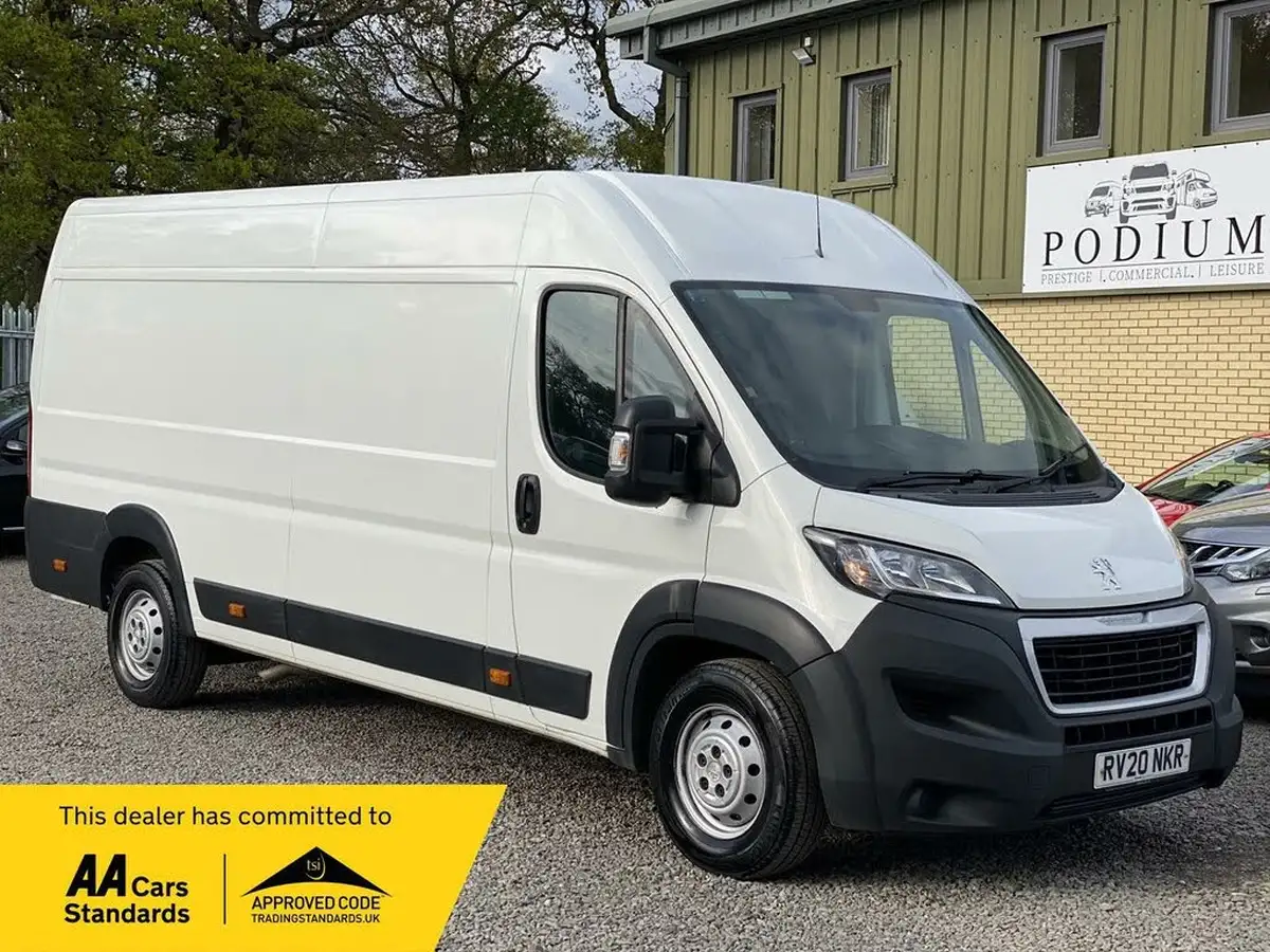 2020-peugeot-boxer-22-bluehdi-professional-435-l4-h2-big-0