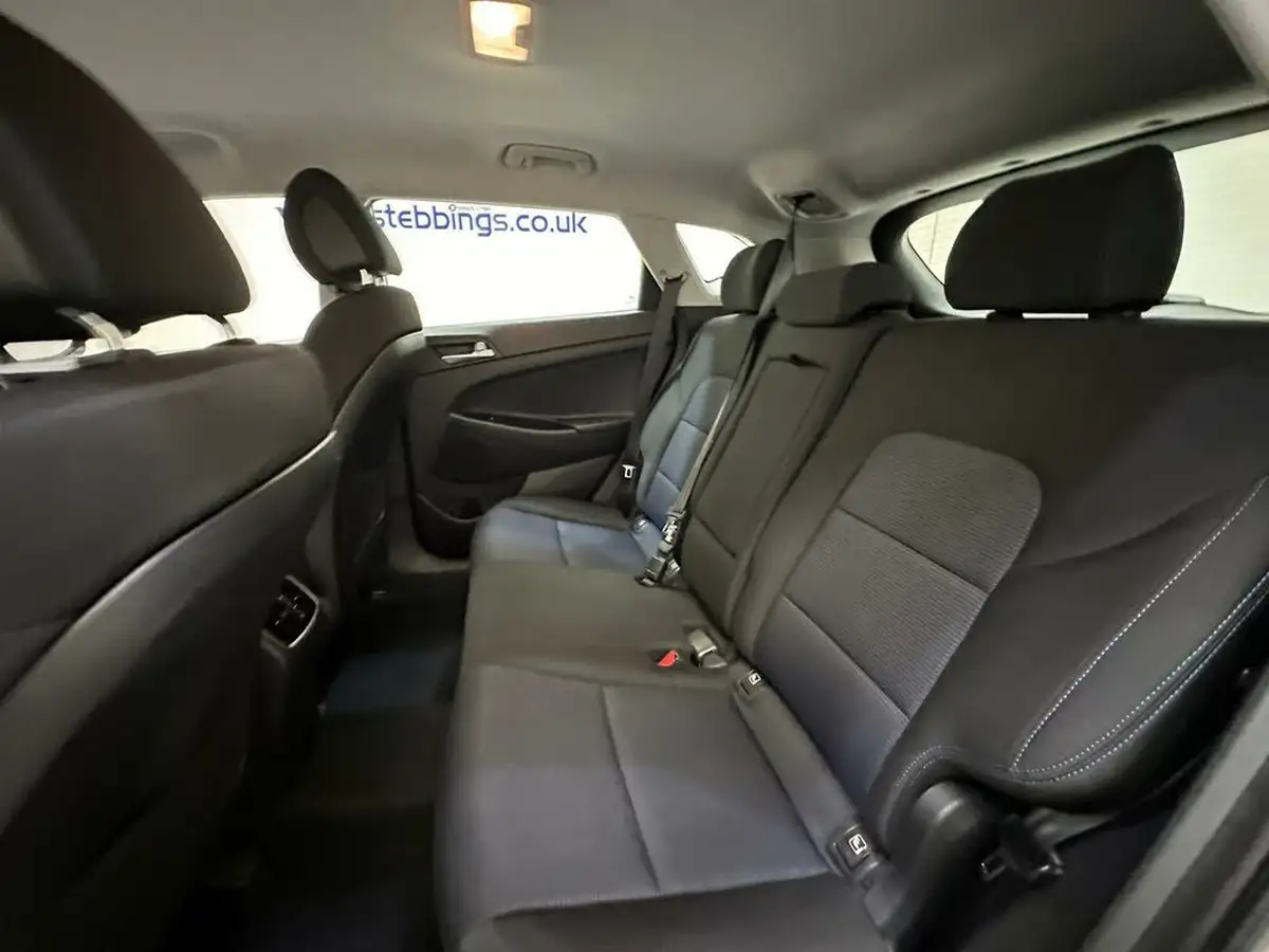 2018-hyundai-tucson-16-gdi-blue-drive-se-nav-big-19