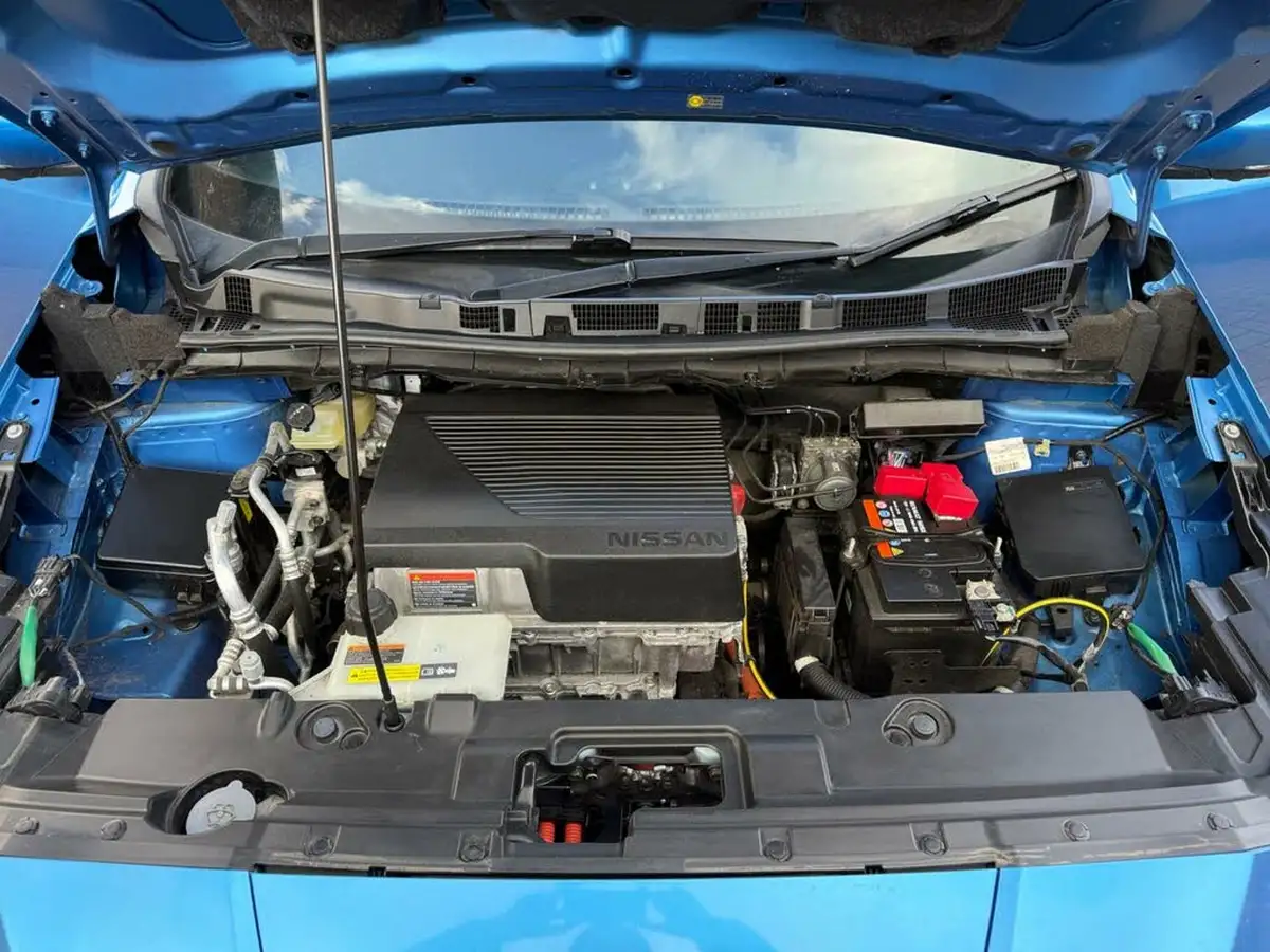 2020-nissan-leaf-e-tekna-big-8
