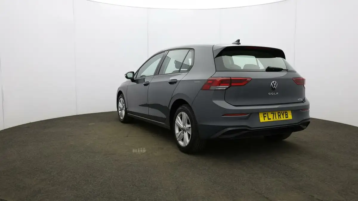 2021-volkswagen-golf-15-etsi-life-150ps-hatchback-big-9