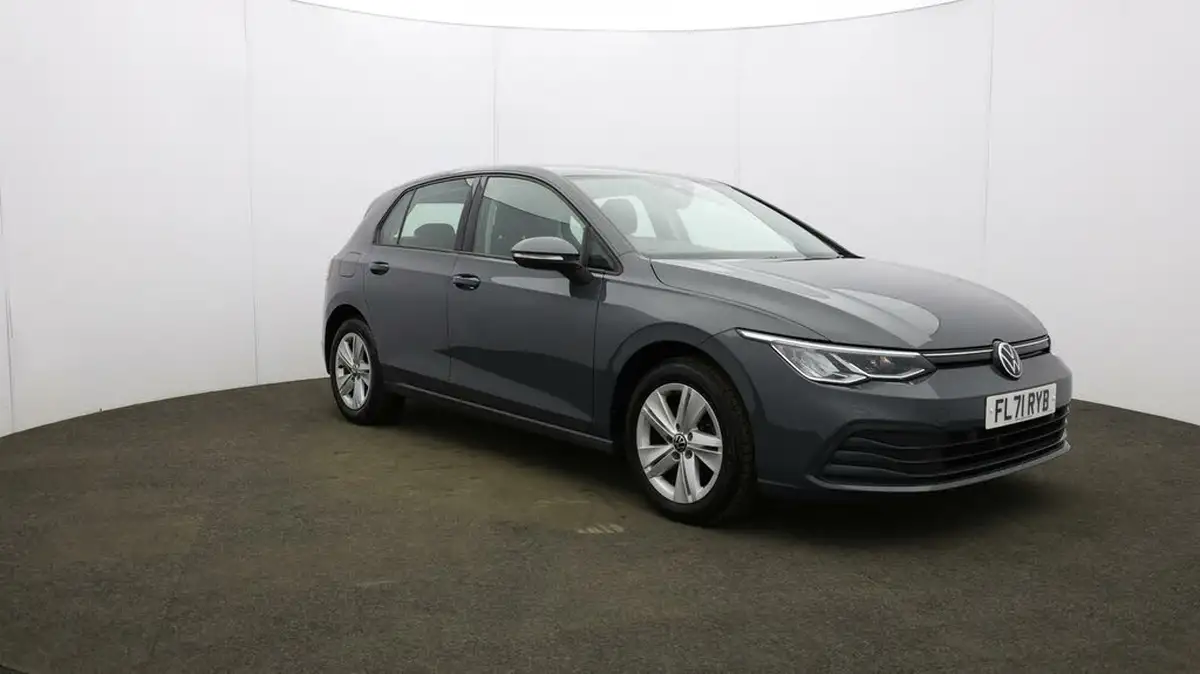 2021-volkswagen-golf-15-etsi-life-150ps-hatchback-big-37