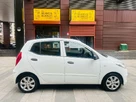 2012-hyundai-i10-12-classic-85bhp-small-2