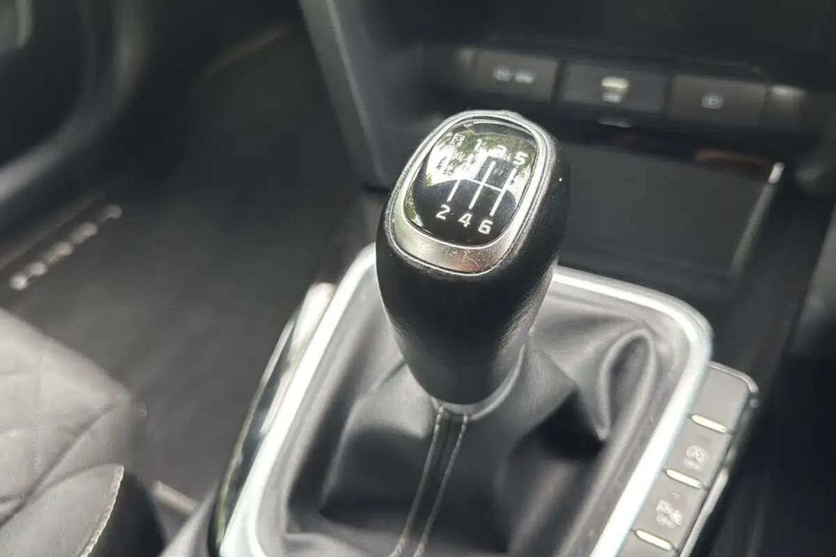 2019-kia-ceed-14-t-gdi-gt-line-big-12