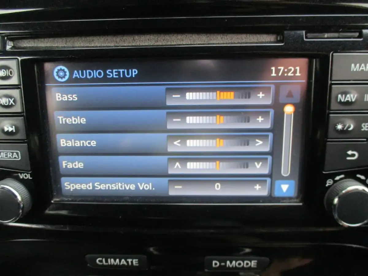 2015-nissan-juke-12-acenta-premium-big-43