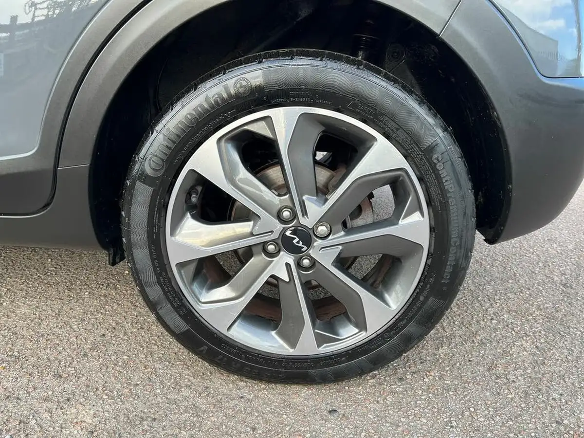 2022-kia-stonic-10-t-gdi-connect-big-8