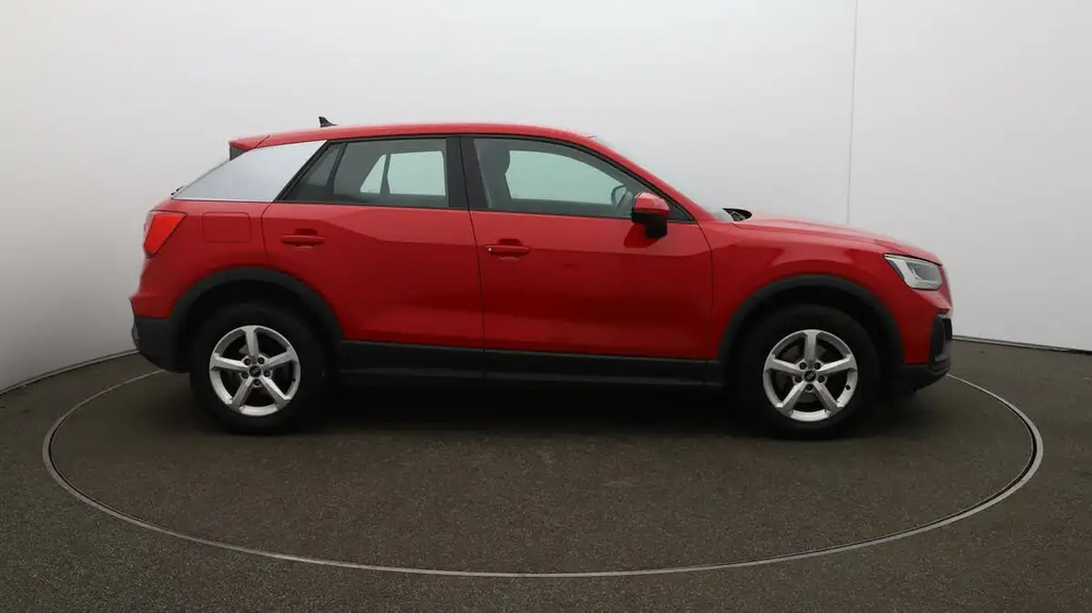 2021-audi-q2-10-30-tfsi-technik-big-45
