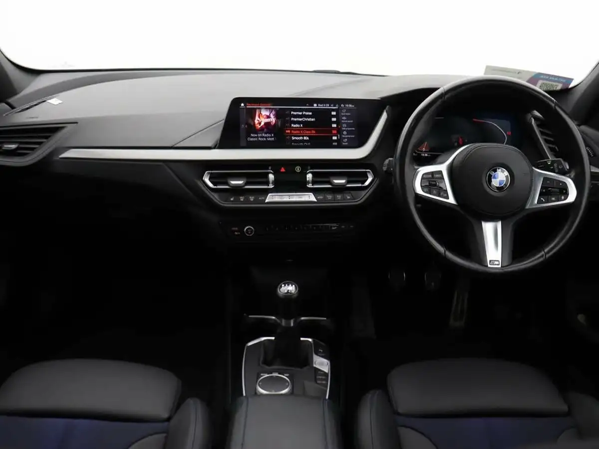 2022-bmw-1-series-15-118i-m-sport-lcp-big-20