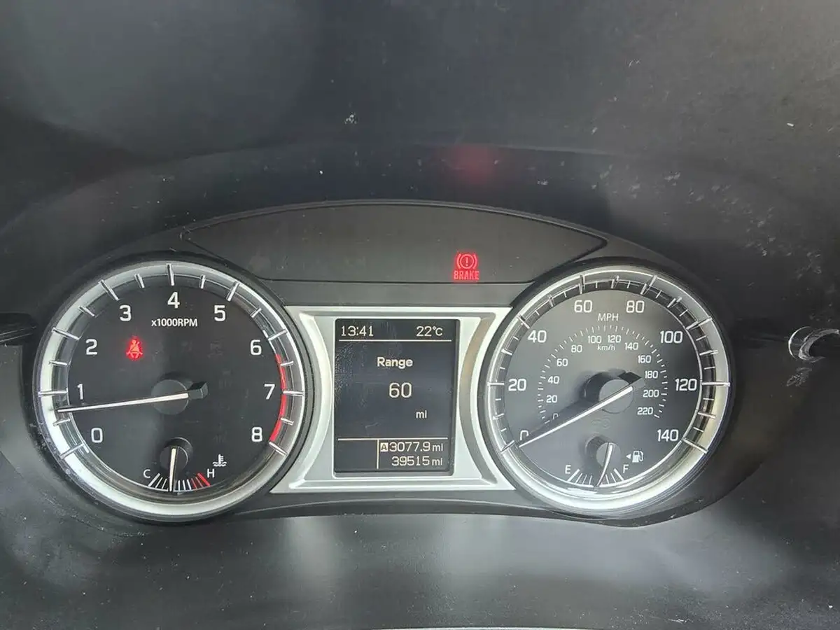 2018-suzuki-vitara-16-sz-t-big-40