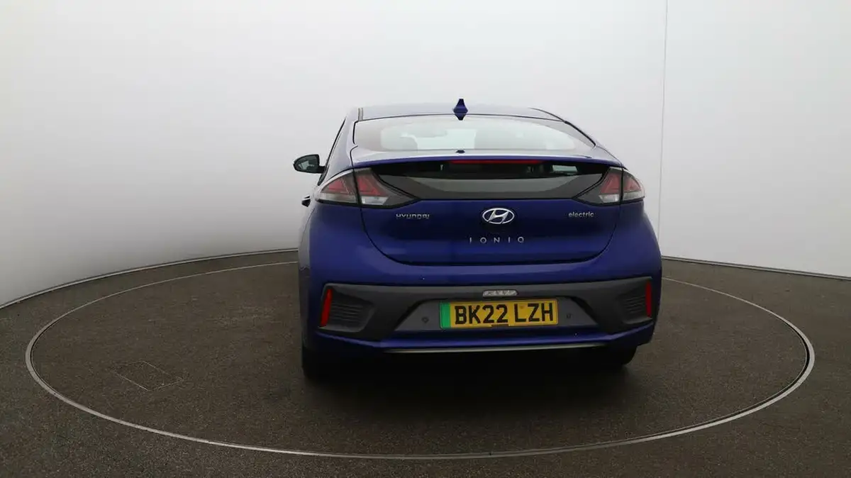 2022-hyundai-ioniq-e-premium-electric-big-6