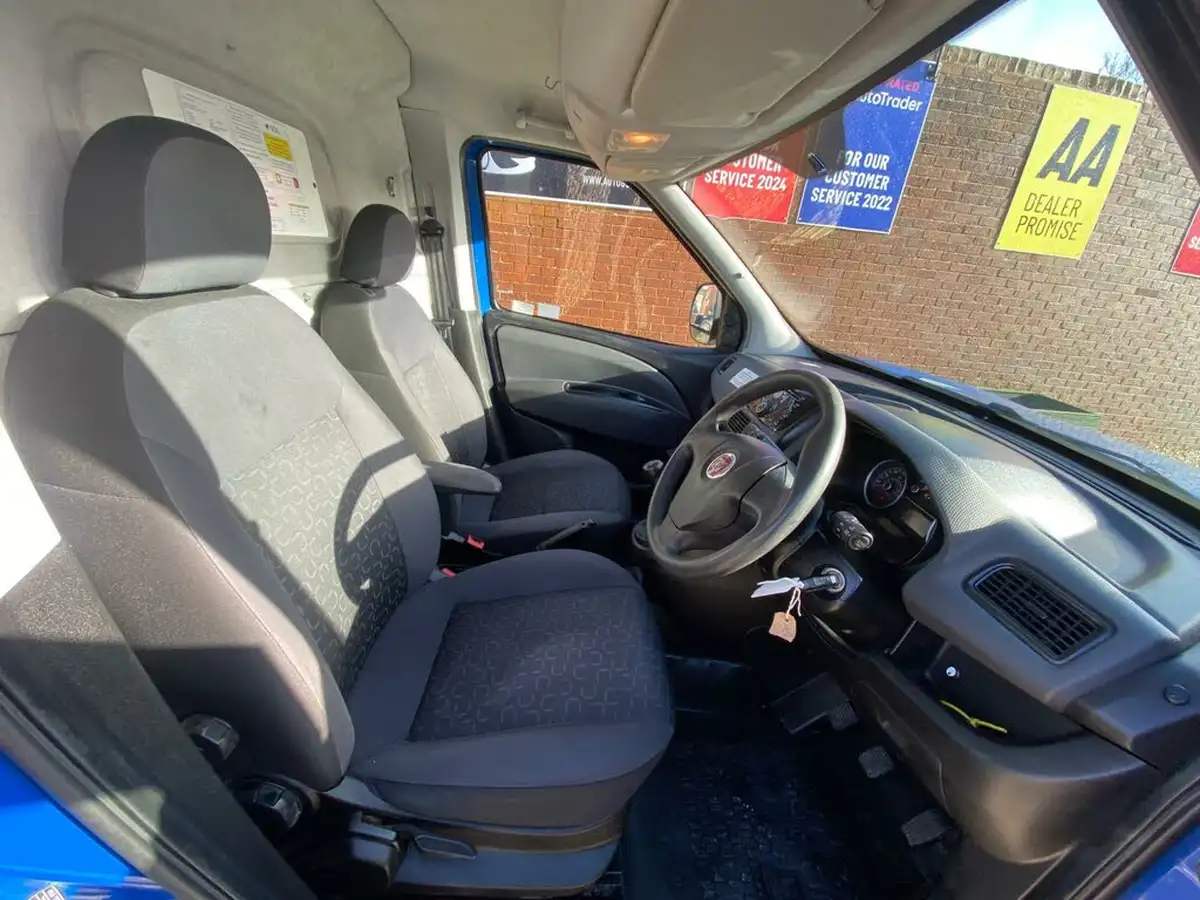 2017-fiat-doblo-cargo-13td-l1h1-sx-big-5