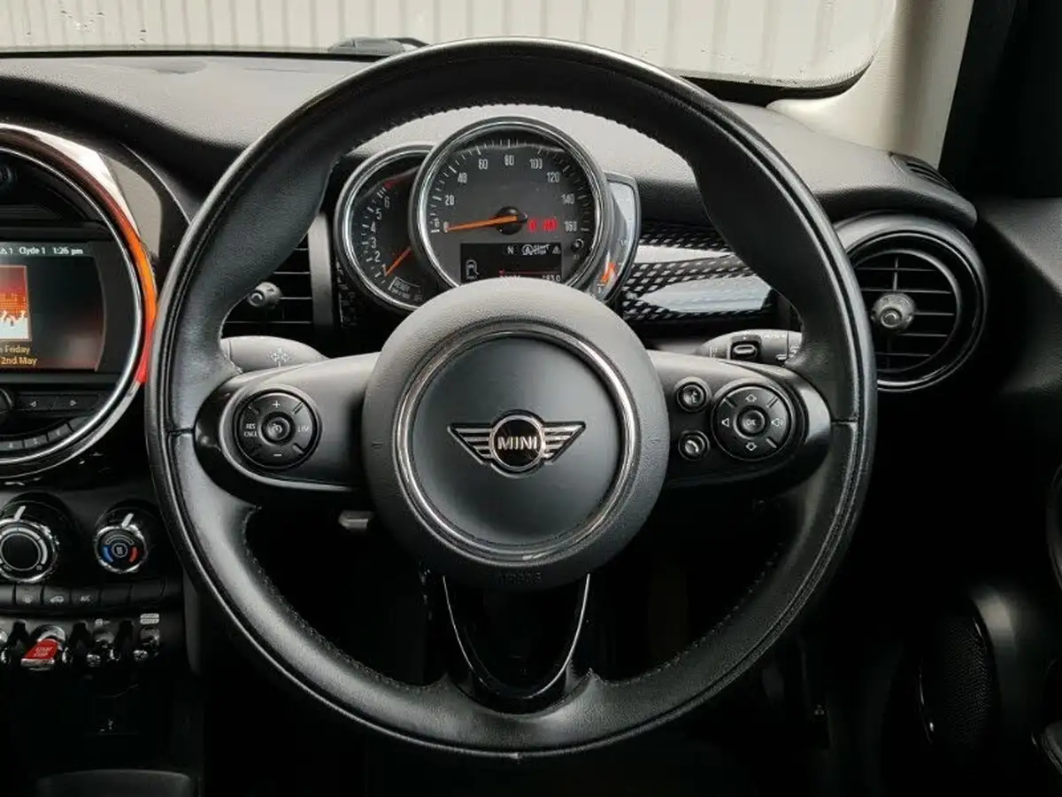 2021-mini-cooper-20-cooper-s-classic-189bhp-series-ii-nav-hatchback-5d-big-9