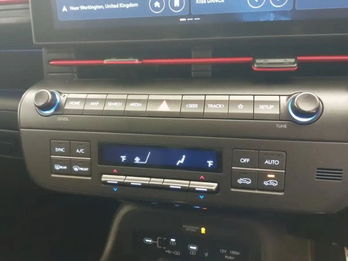 2024-hyundai-kona-16-t-gdi-n-line-s-198ps-big-18