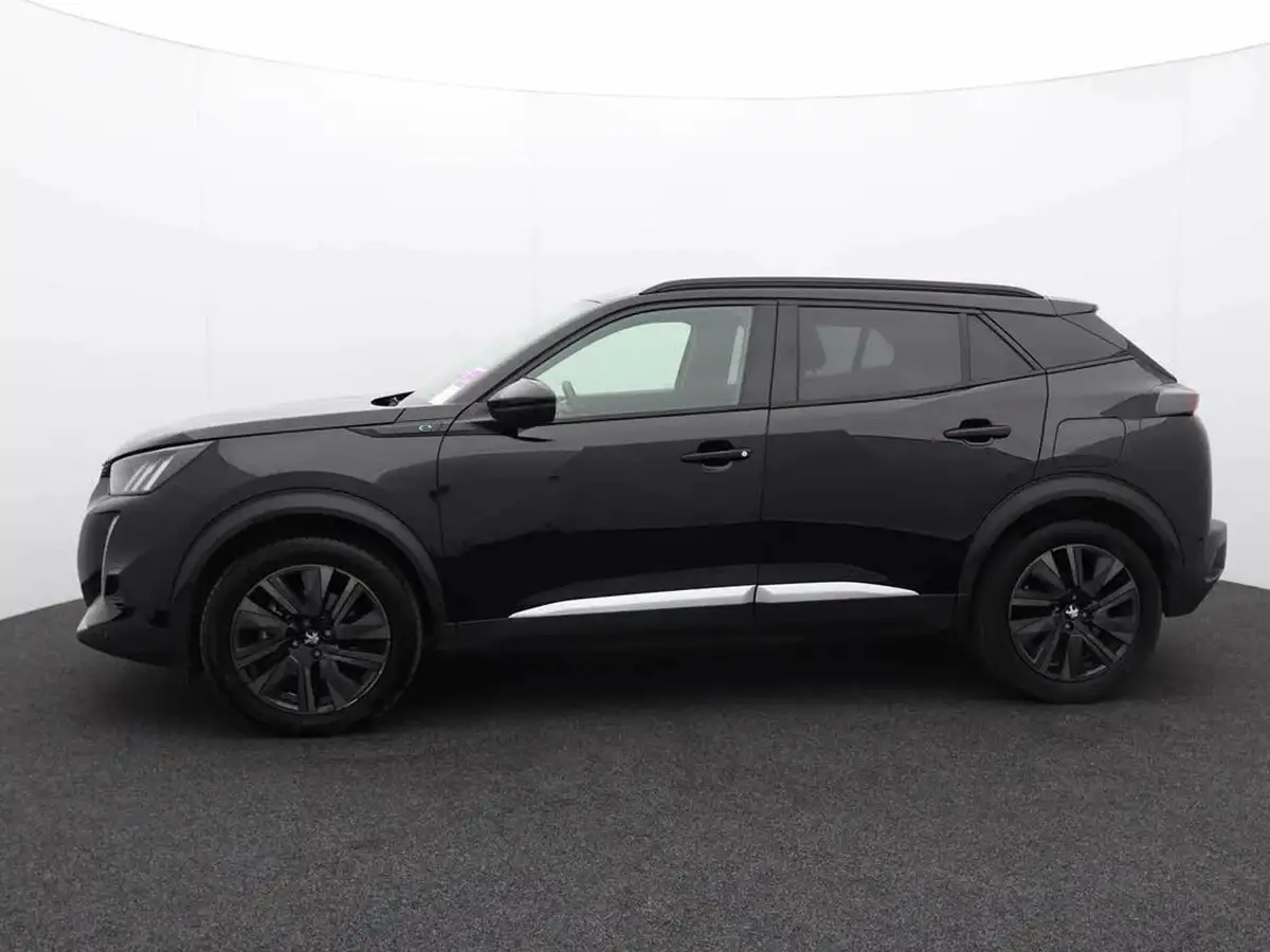 2021-peugeot-2008-suv-e-gt-premium-50kwh-big-4