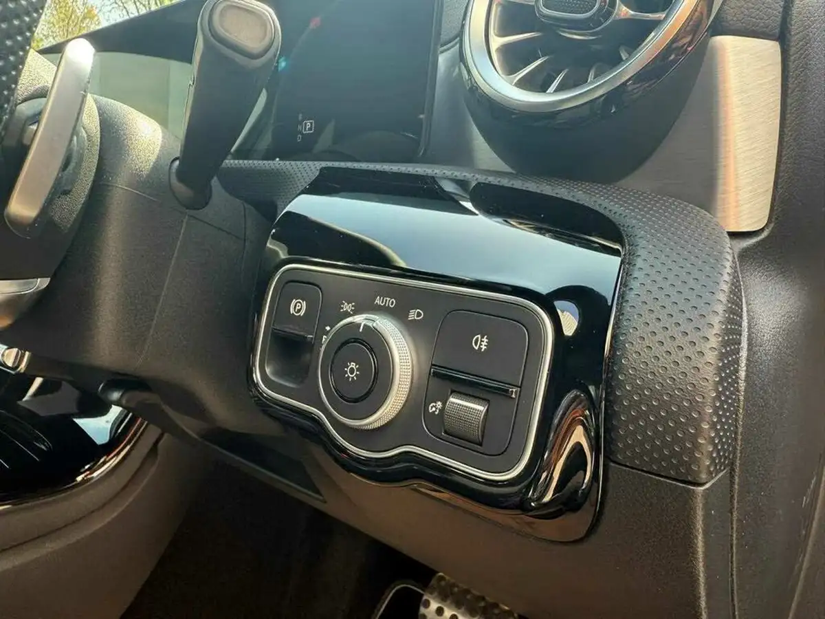 2022-mercedes-benz-a-class-13-a180-amg-line-executive-edition-hatchback-5d-7g-dct-big-25