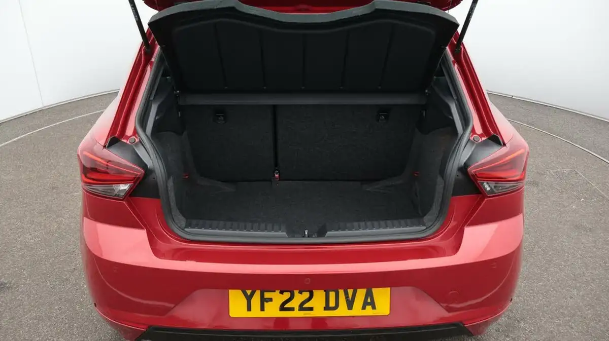 2022-seat-ibiza-10-tsi-xcellence-lux-110ps-dsg-big-17