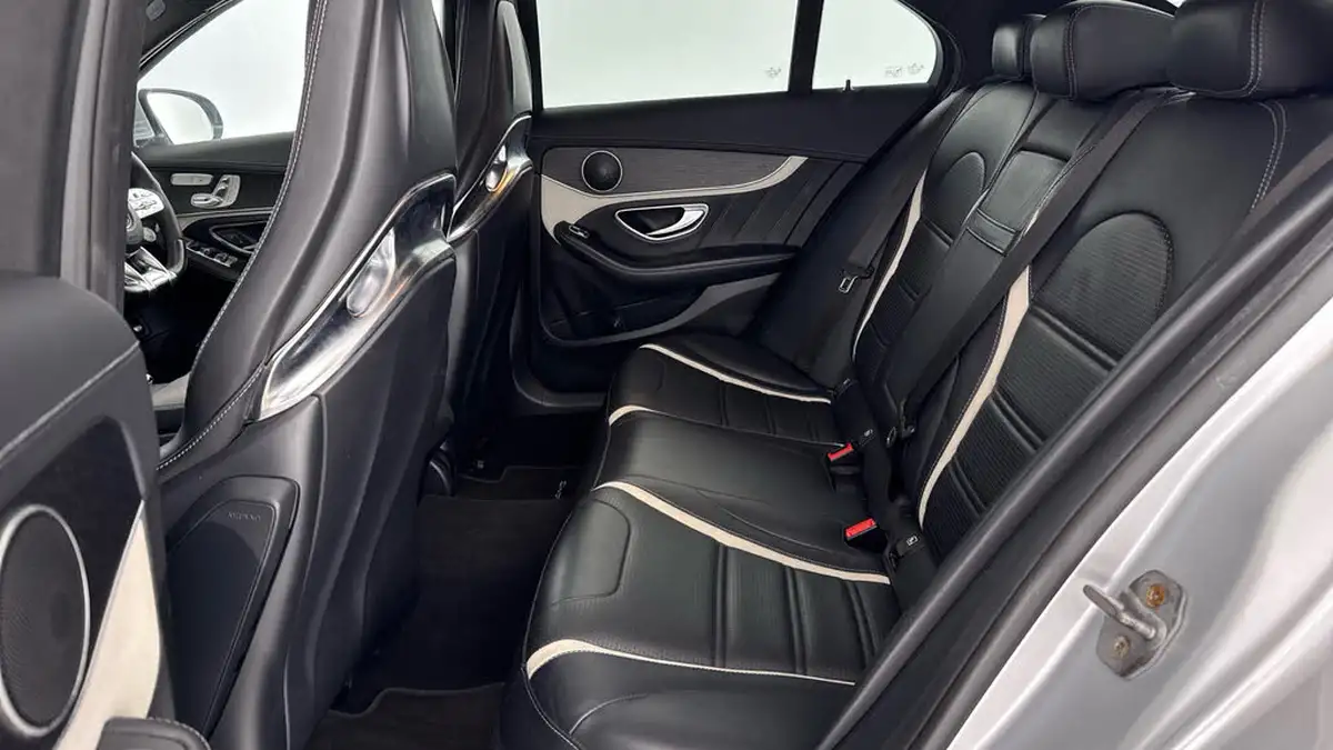 2021-mercedes-benz-c-class-big-13