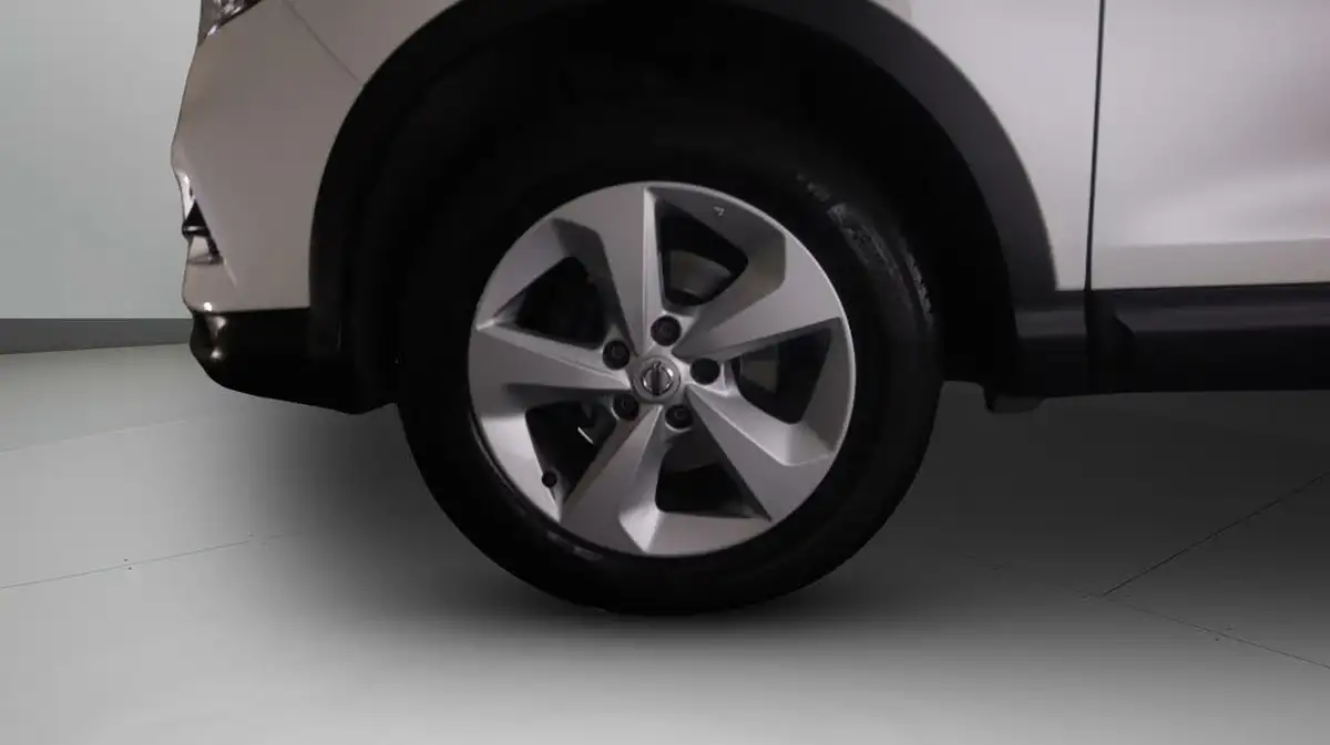 2020-nissan-qashqai-13-dig-t-acenta-premium-140ps-big-18