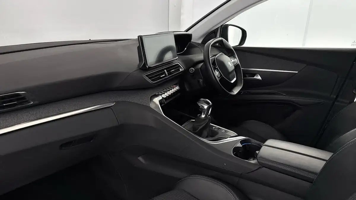 2021-peugeot-5008-suv-15-bluehdi-allure-premium-big-8