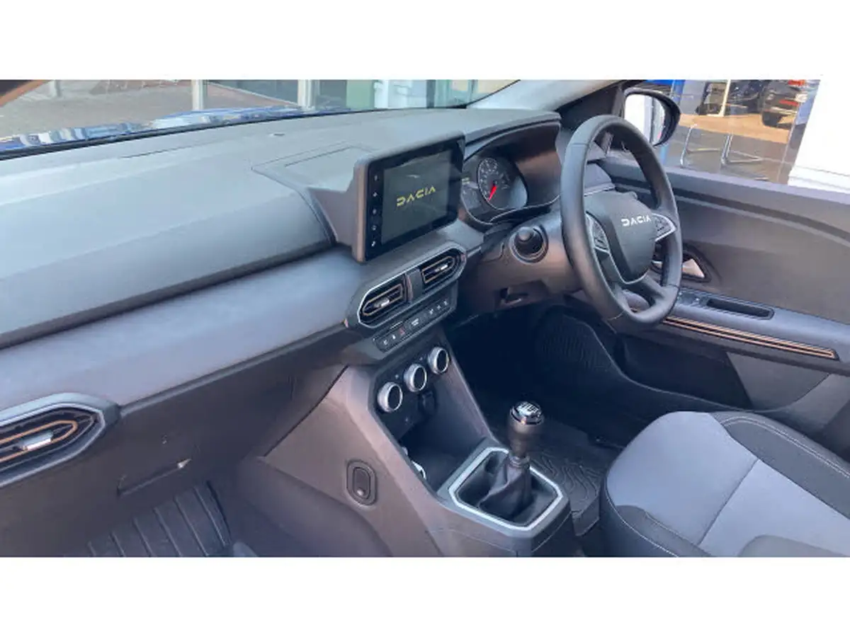 2024-dacia-sandero-stepway-10-tce-extreme-110bhp-big-8