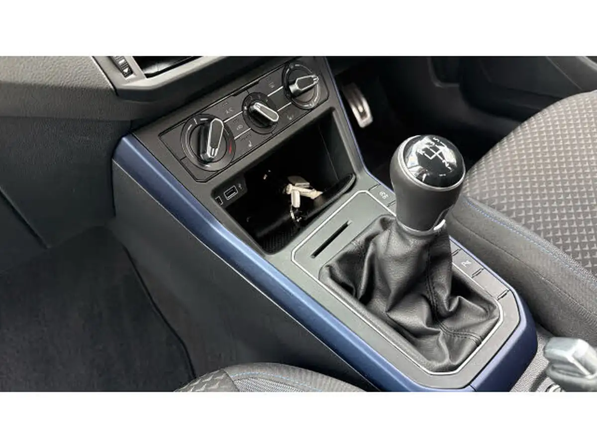 2020-volkswagen-polo-10-tsi-united-big-12