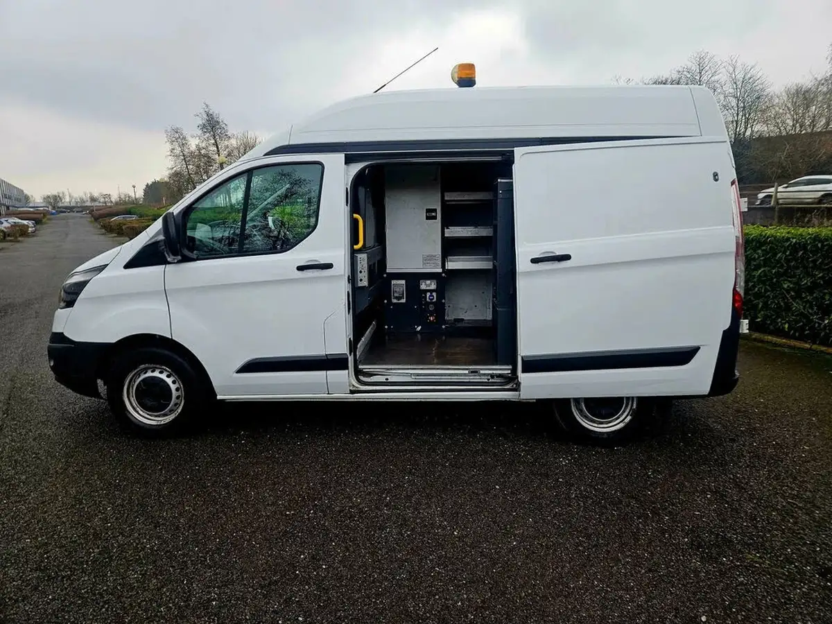 2017-ford-transit-custom-20tdci-290-l2h2-105pseu6-big-12